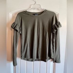 Derek Heart long sleeve shirt in size small